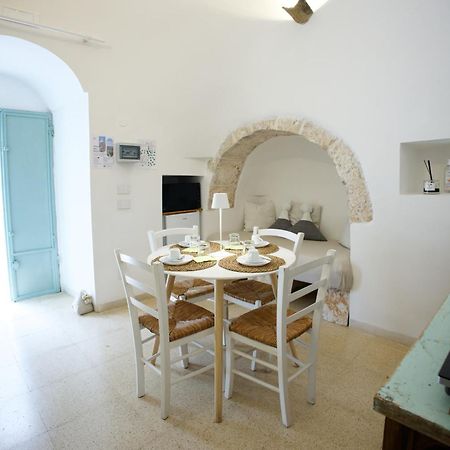 Ad Un Passo Da Cisternino - Trulli Con Foresta, Bici E Barbecue Чистернино Екстериор снимка